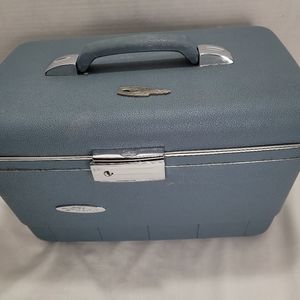 Vintage  Forecast Luggage Sears Train Case Vanity